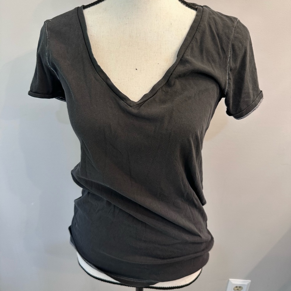 American Eagle Outfitters Gray Fitted Short Sleeve T-Shirt